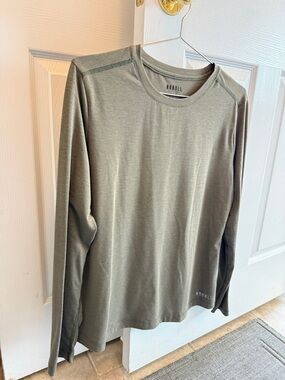 NOBULL Women's Long-Sleeve Crew in Army Green (medium) NWOT